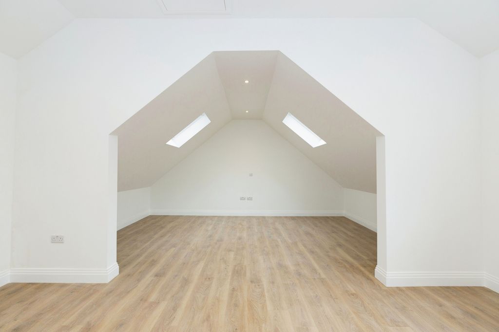 Property photo 3 of 9 Living Area