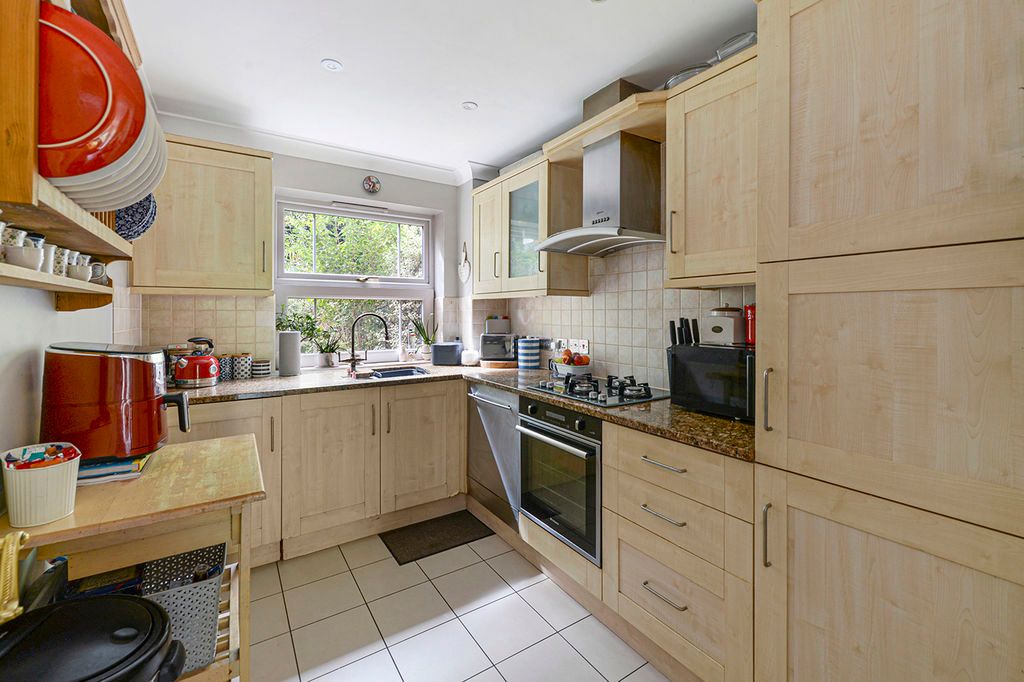 Property photo 3 of 19 Photo 4