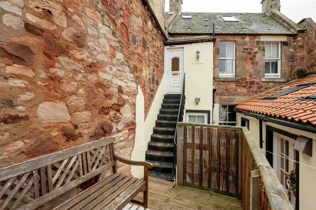 Property photo 3 of 21 Property Image 3