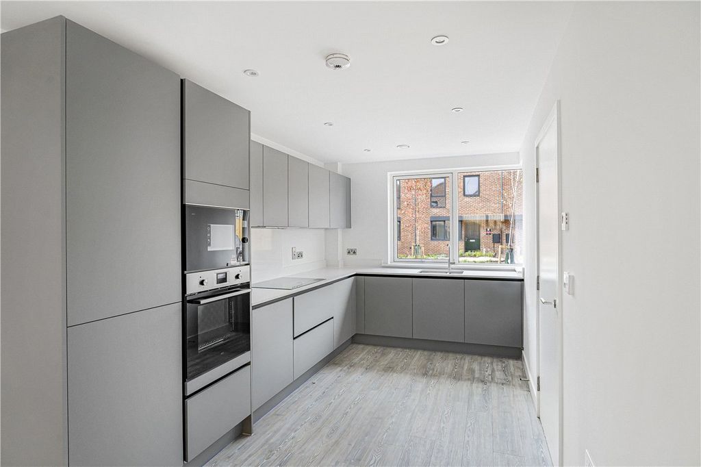 Property photo 1 of 9 Picture No. 01