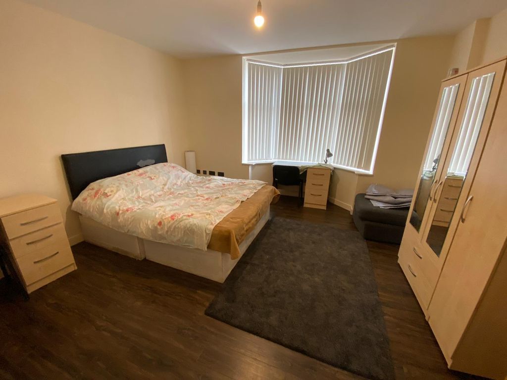 Property photo 3 of 3
