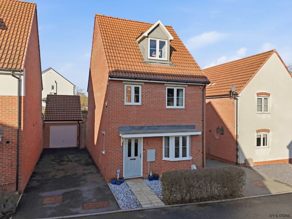 Property photo 3 of 23 4822682