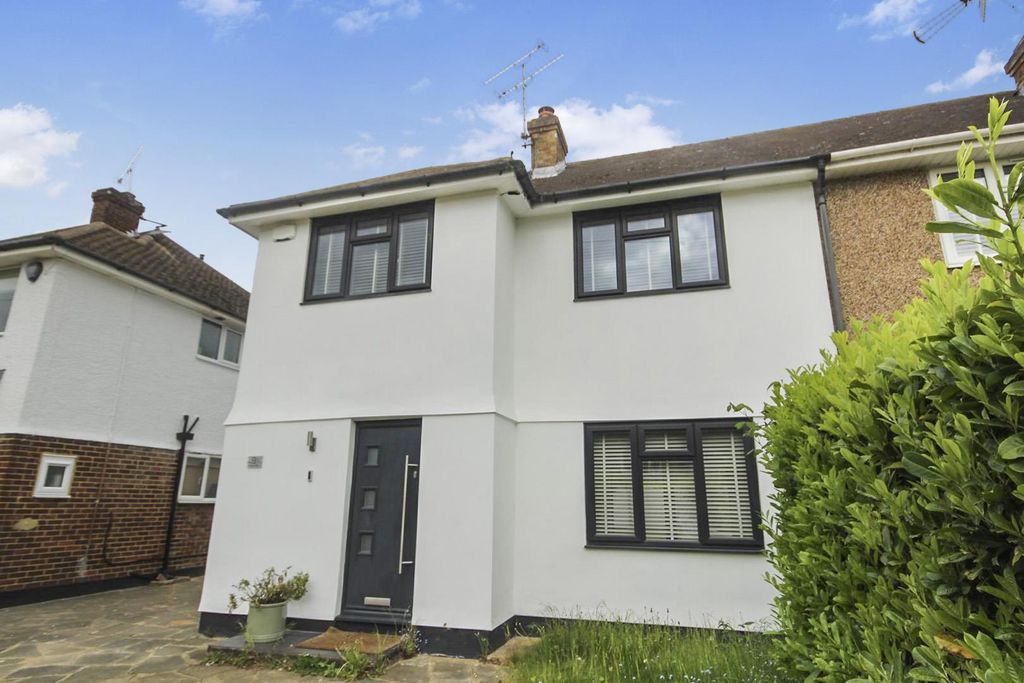 Property photo 2 of 12 Ext Blue.Jpg