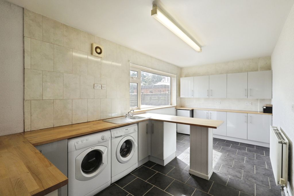 Property photo 3 of 13 Pbox-Img.Jpg