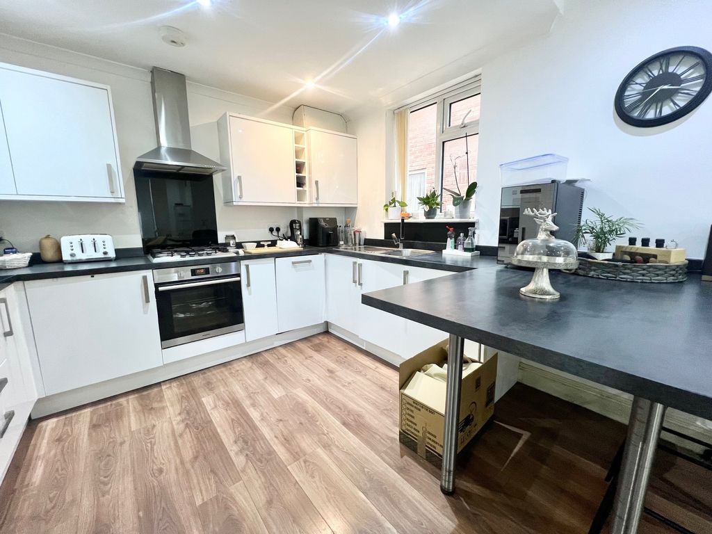 Property photo 2 of 13 Photo 4