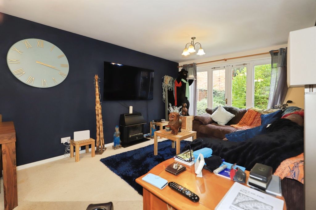 Property photo 2 of 18