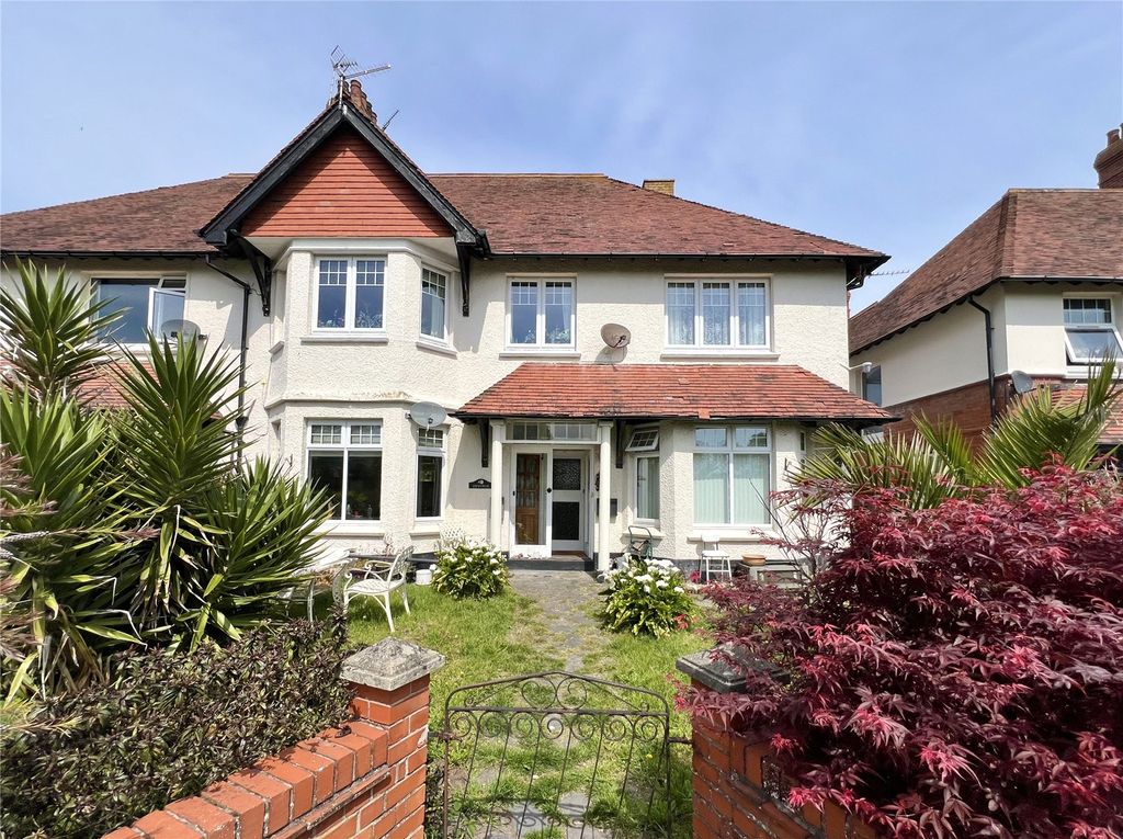 Property photo 1 of 10 Picture No. 08