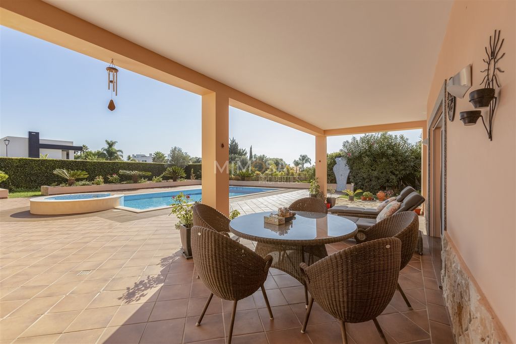 Property photo 3 of 48