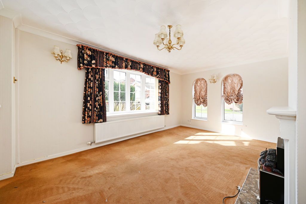 Property photo 2 of 29 Living Room