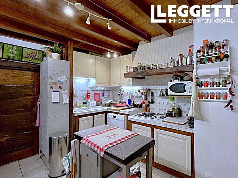 Property photo 2 of 10