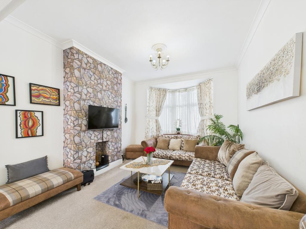 Property photo 2 of 22
