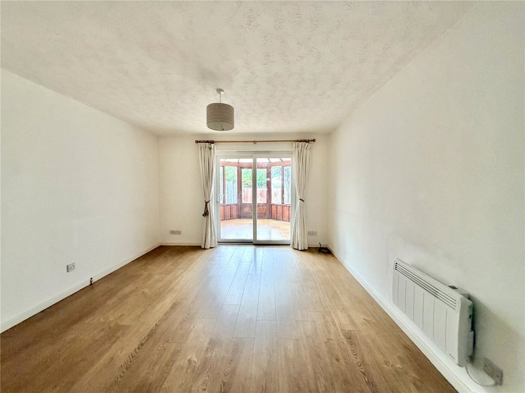 Property photo 3 of 10 Picture No. 13