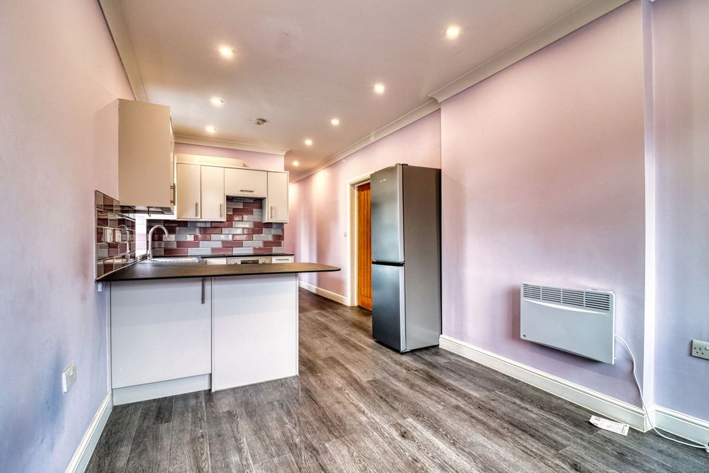 Property photo 2 of 9 Open Plan