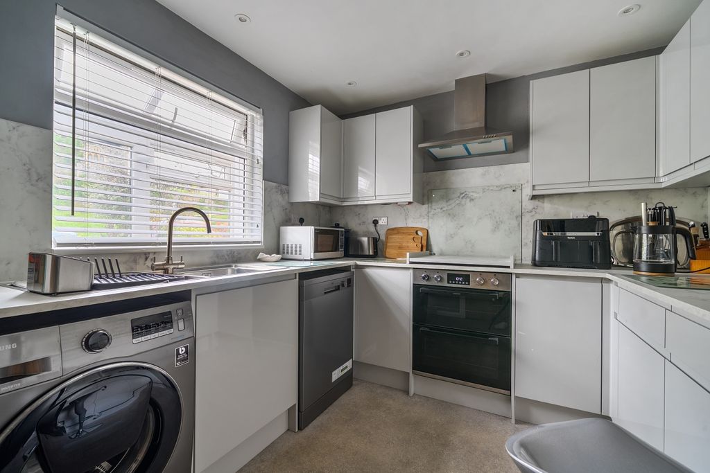 Property photo 3 of 20 1457555-12-6A01d08441Fc2