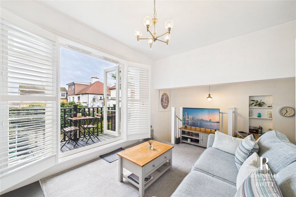 Property photo 2 of 23 Picture 2