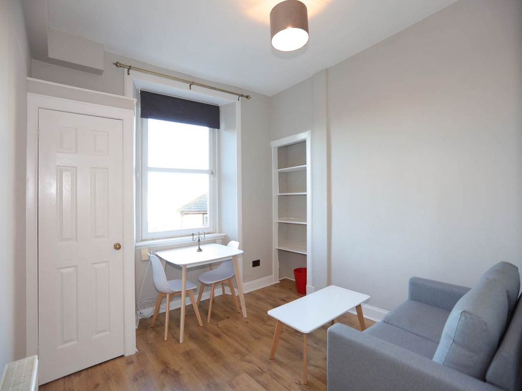 Property photo 1 of 6 1V7A8545