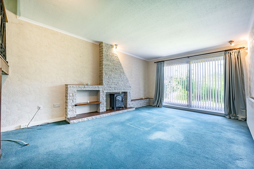 Property photo 3 of 37