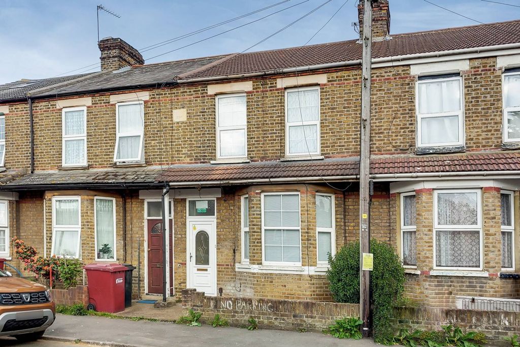 Property photo 1 of 18