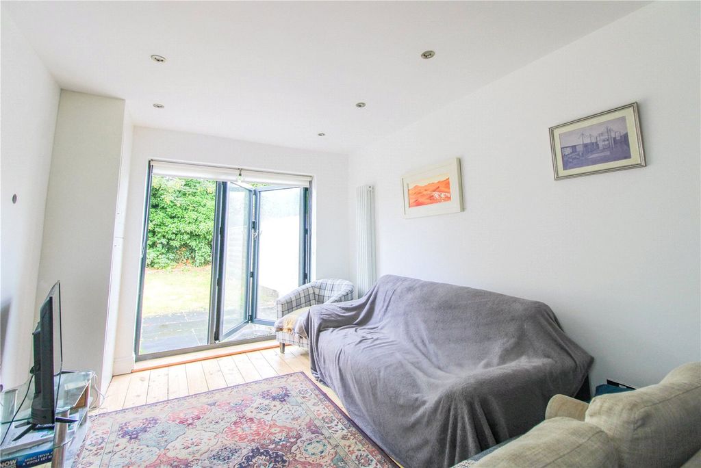 Property photo 3 of 11 Picture No. 04