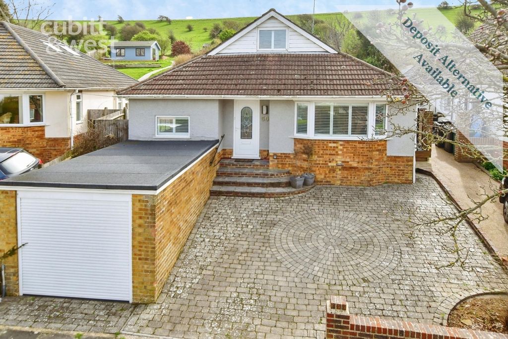 Property photo 1 of 19 External