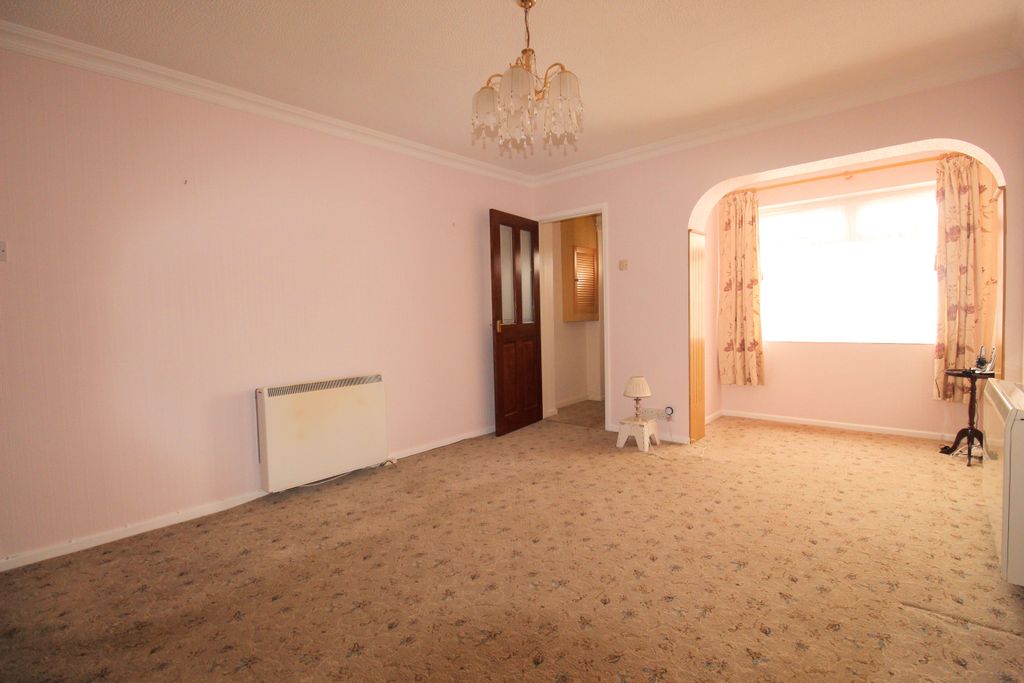 Property photo 3 of 14 Img_40700