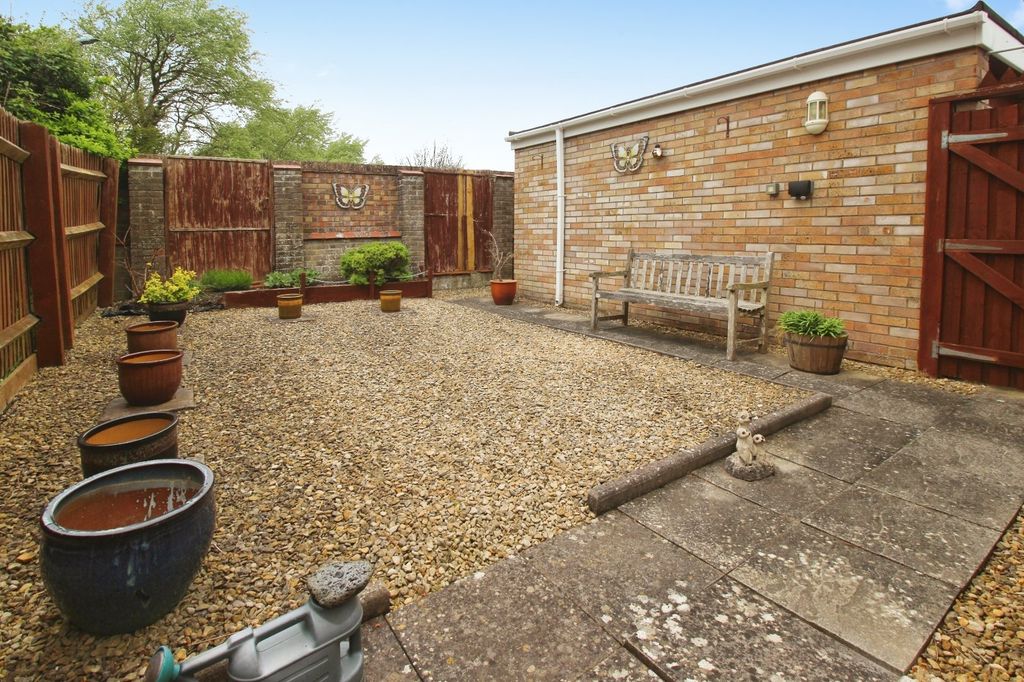 Property photo 2 of 11 Rear Garden