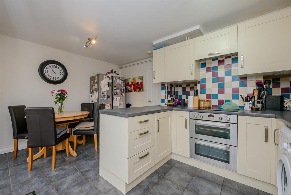 Property photo 2 of 12 Kitchen/Diner