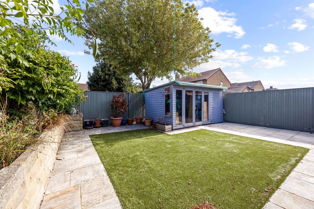 Property photo 3 of 18