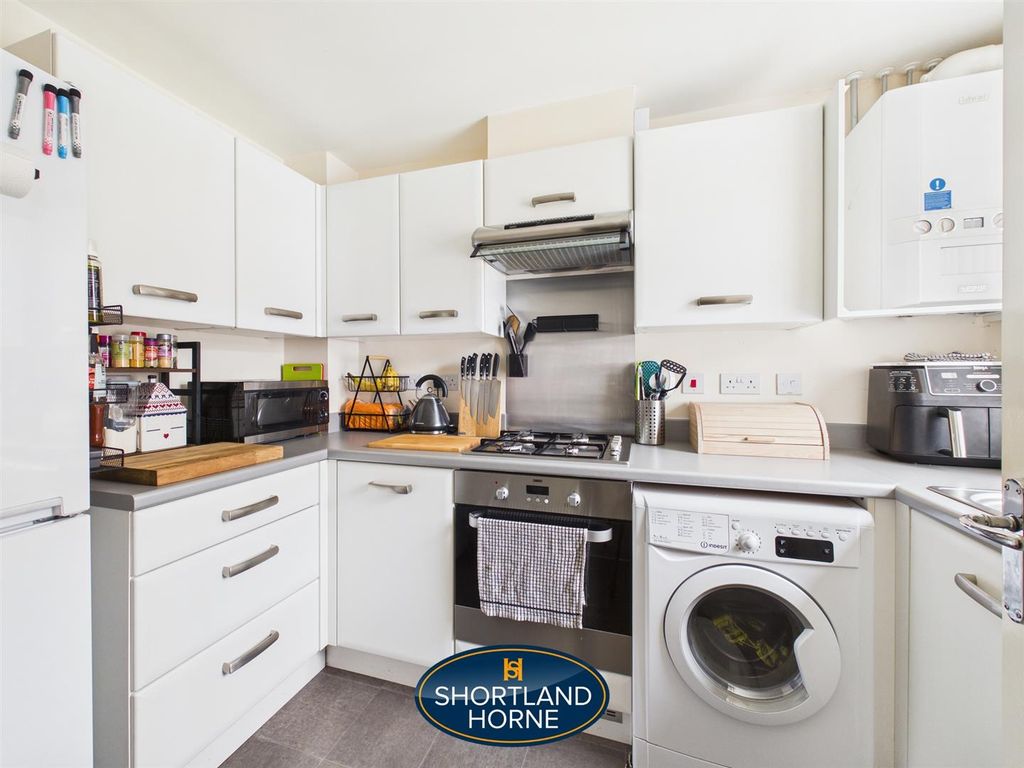 Property photo 2 of 23 Kitchen