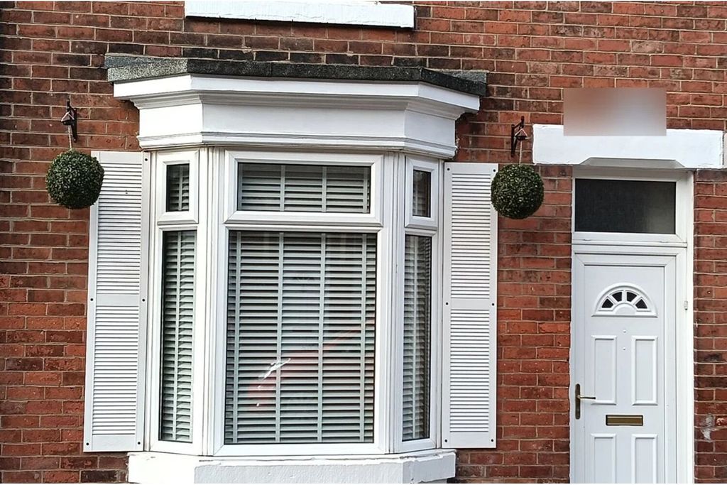 Property photo 1 of 9 Site Front