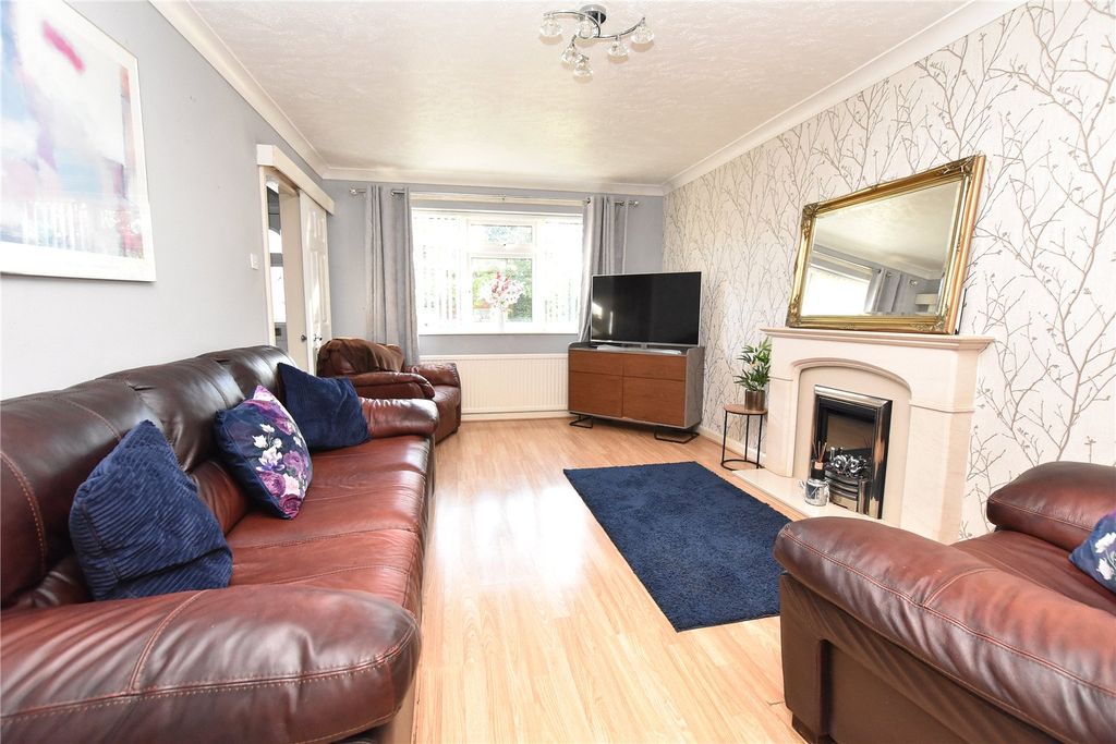 Property photo 3 of 19 Picture No. 36