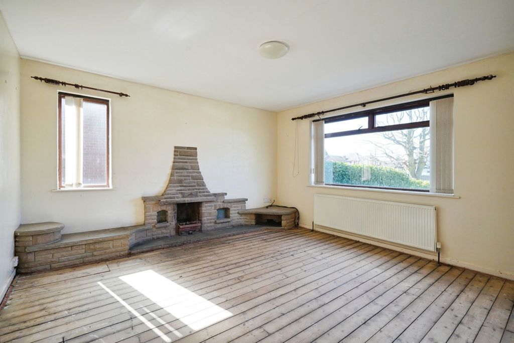 Property photo 3 of 19 Pbox-Img.Jpg