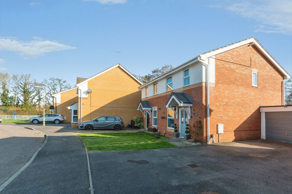 Property photo 2 of 16