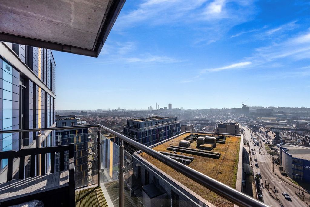 Property photo 2 of 5