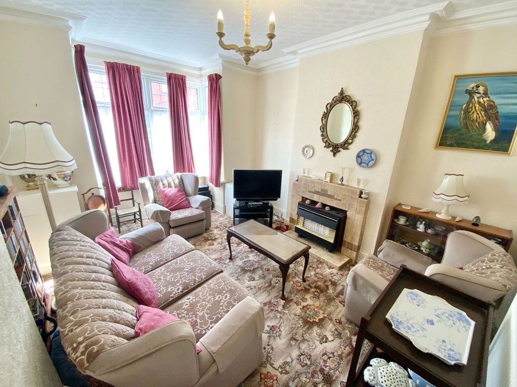 Property photo 3 of 12