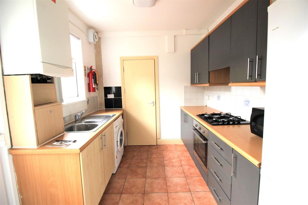 Property photo 2 of 9 1 Ed K.Jpg