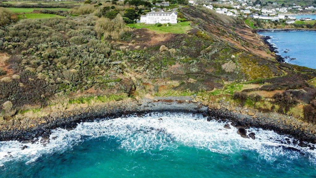 Property photo 1 of 33 Drone