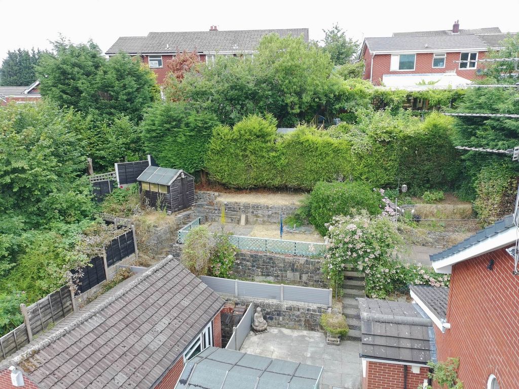 Property photo 3 of 23
