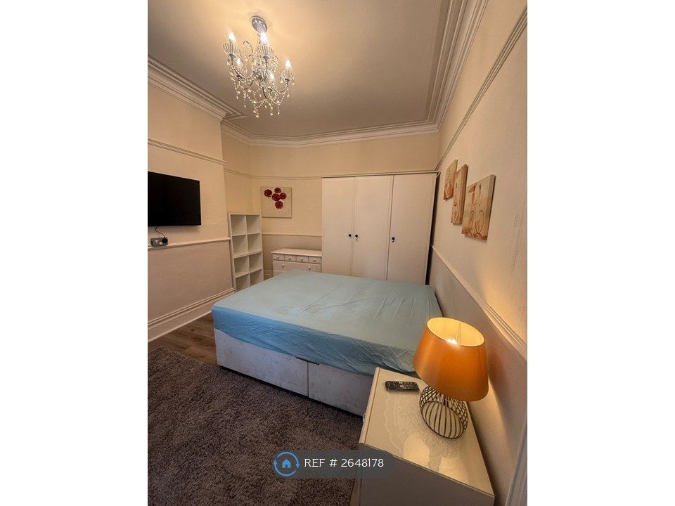 Property photo 2 of 19 Room 1