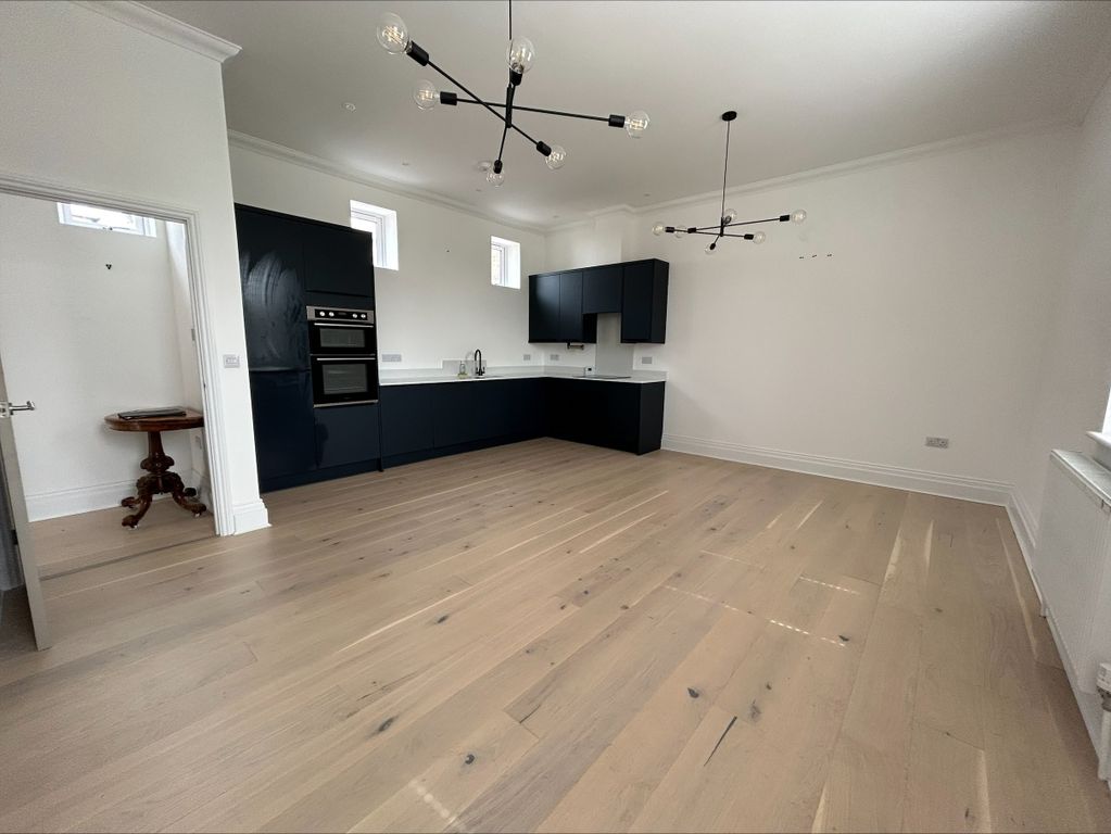 Property photo 1 of 10 Image