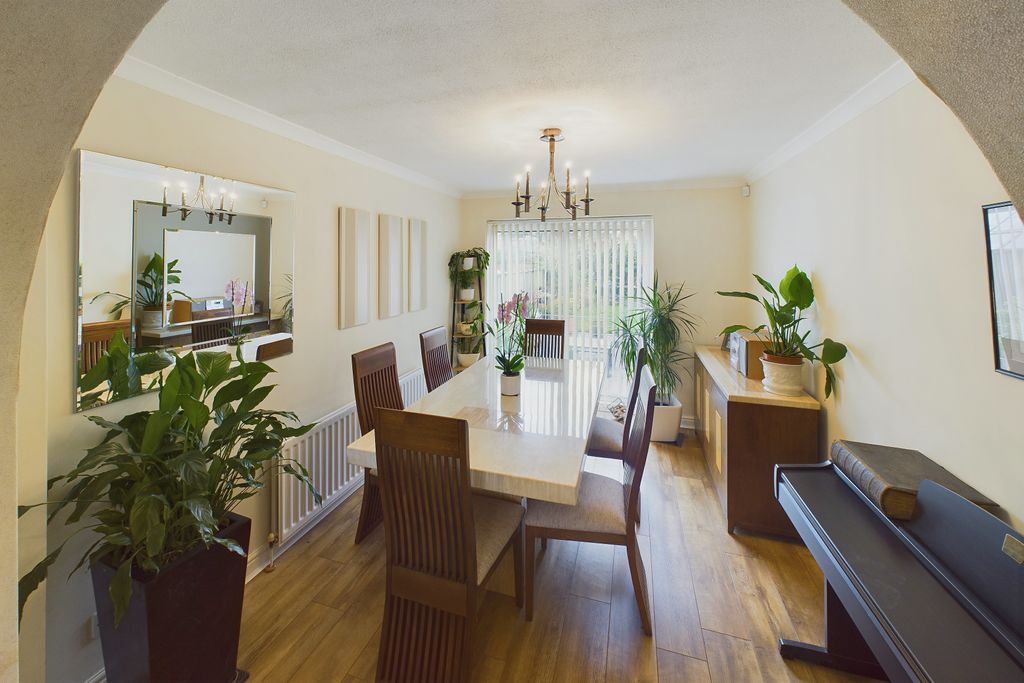 Property photo 3 of 13 Dining Room