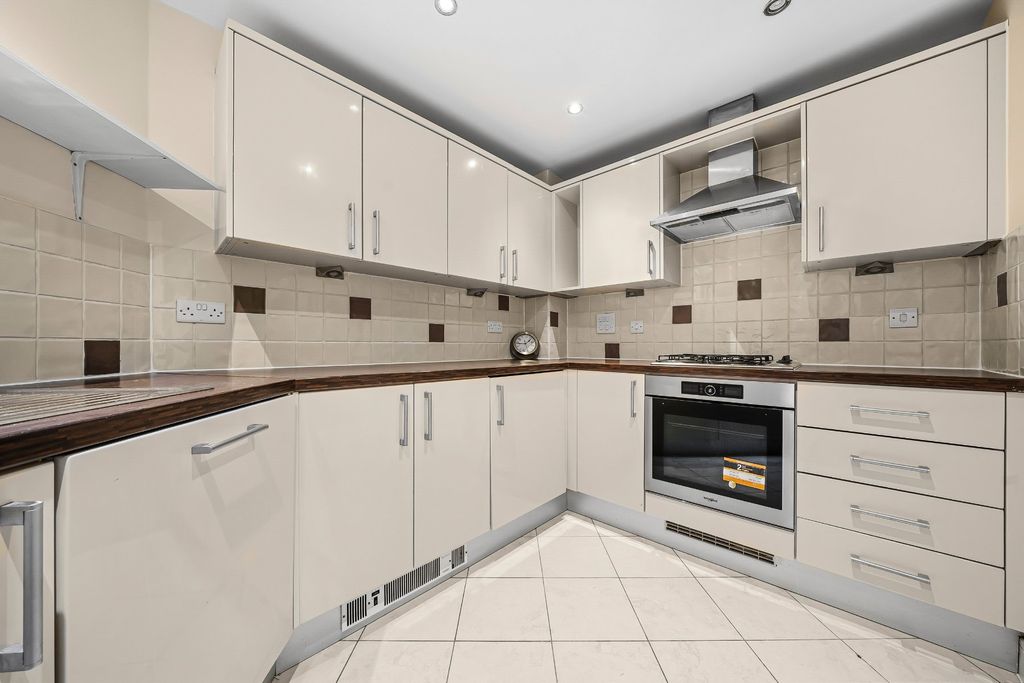 Property photo 2 of 15 Kitchen