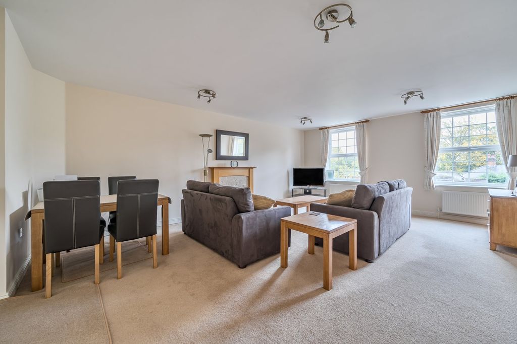 Property photo 3 of 11 Picture No. 02