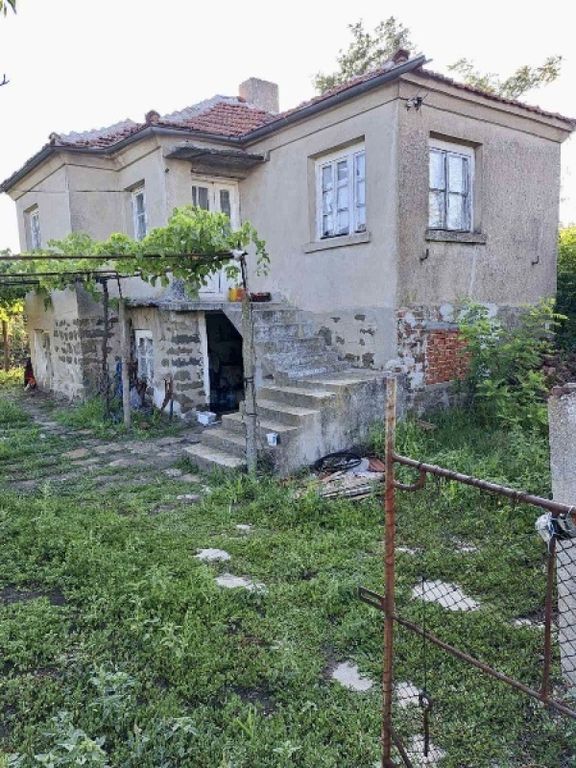 Property photo 2 of 2