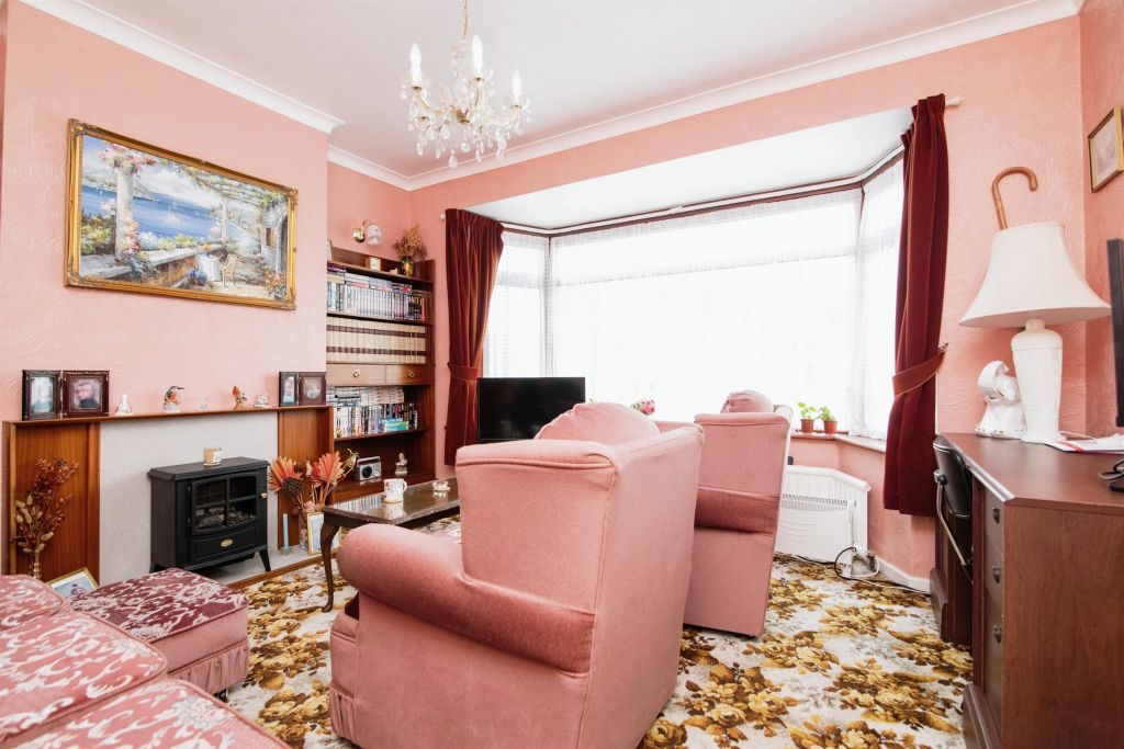 Property photo 3 of 17