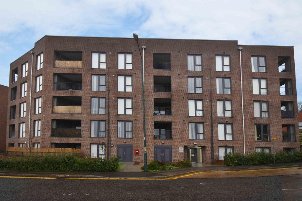 Property photo 1 of 8 333