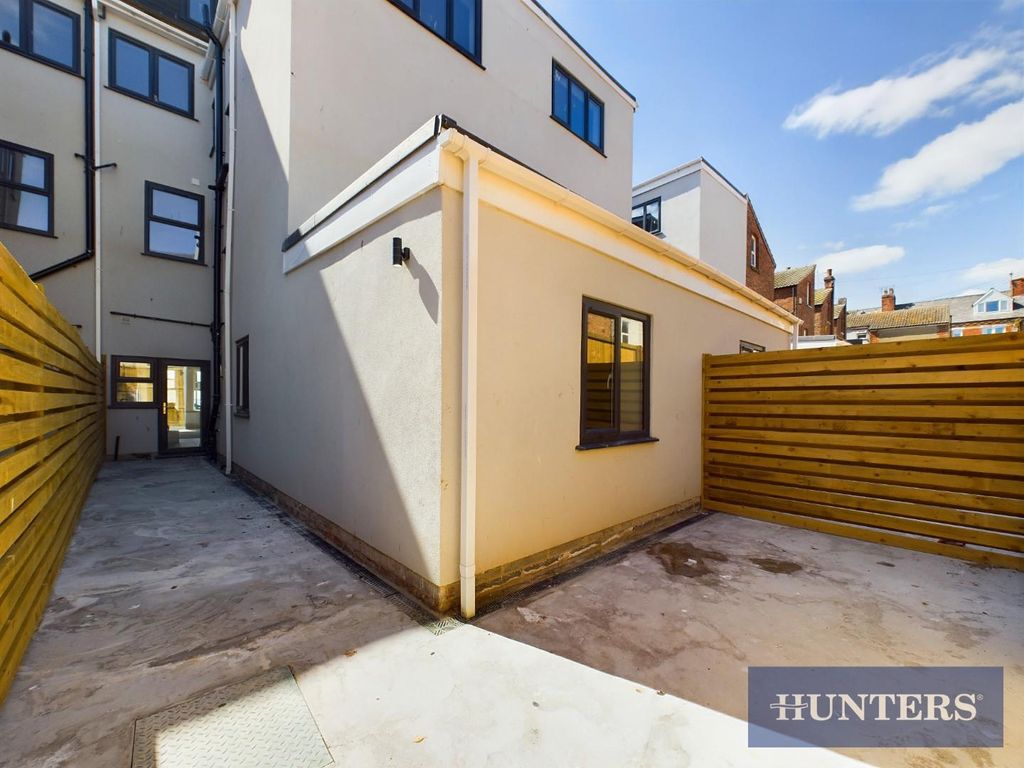 Property photo 3 of 21 Cam03696G0-Pr0220-Still009.Jpg