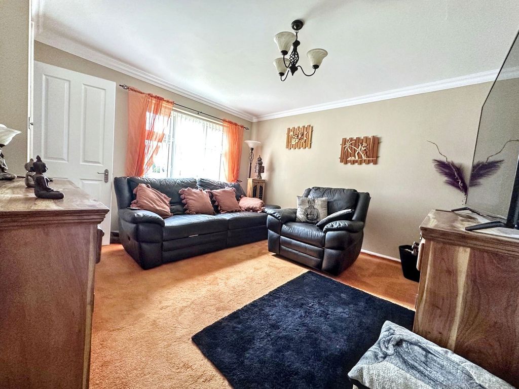 Property photo 2 of 22