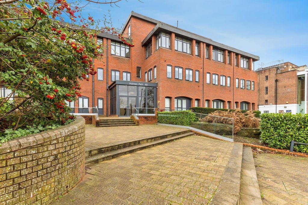 Property photo 1 of 13