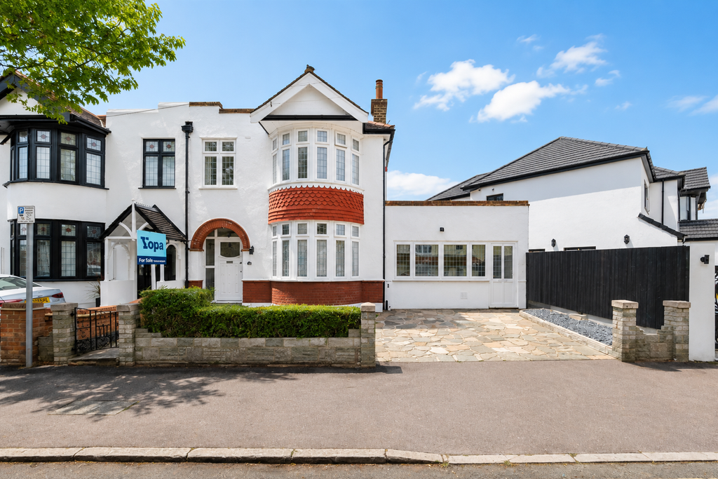 Property photo 1 of 19 384A3518-E86B-4c0d-B89F-F7865976c9ba